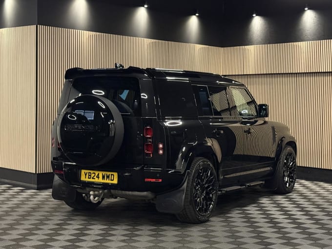 2024 Land Rover Defender 110