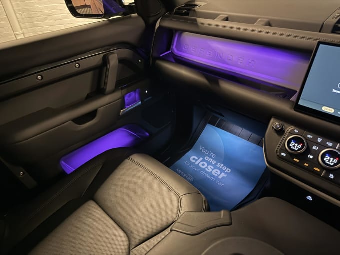 2025 Land Rover Defender 90