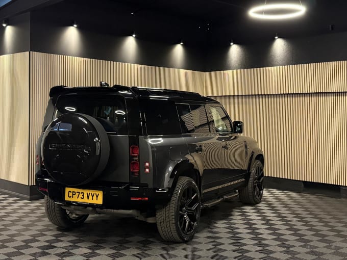 2024 Land Rover Defender 110