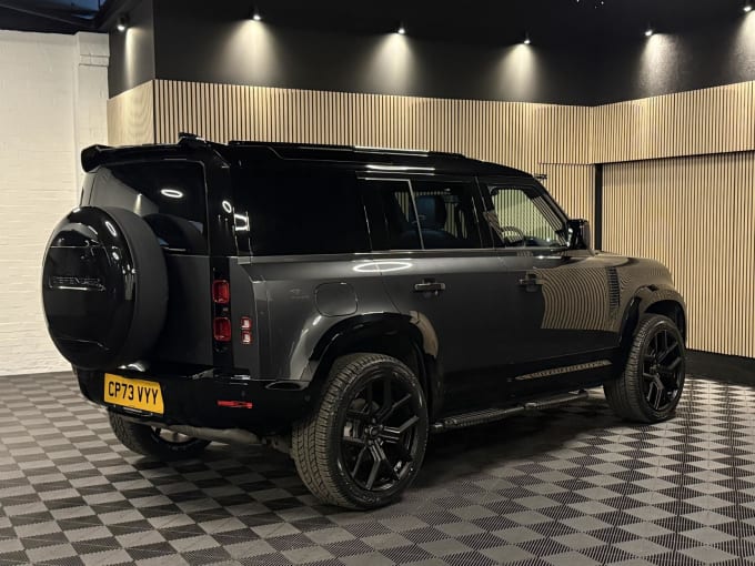 2024 Land Rover Defender 110
