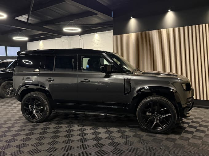 2024 Land Rover Defender 110