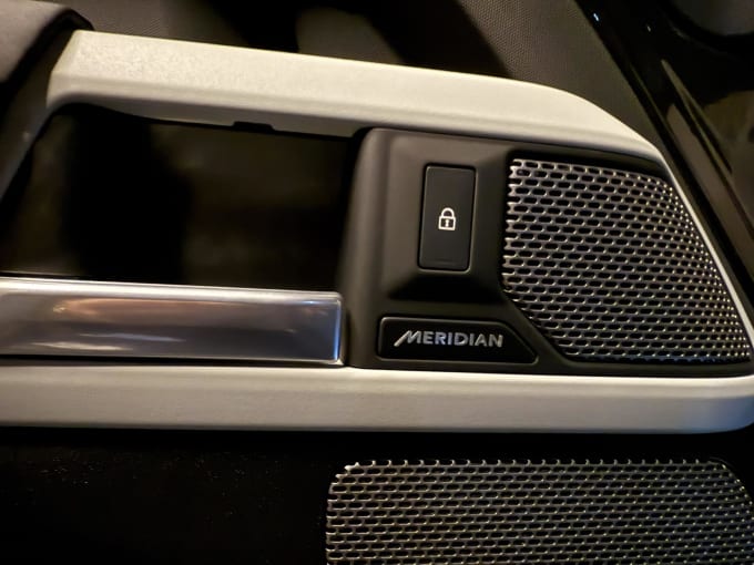 2024 Land Rover Defender 110