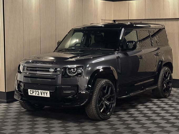 2024 Land Rover Defender 110