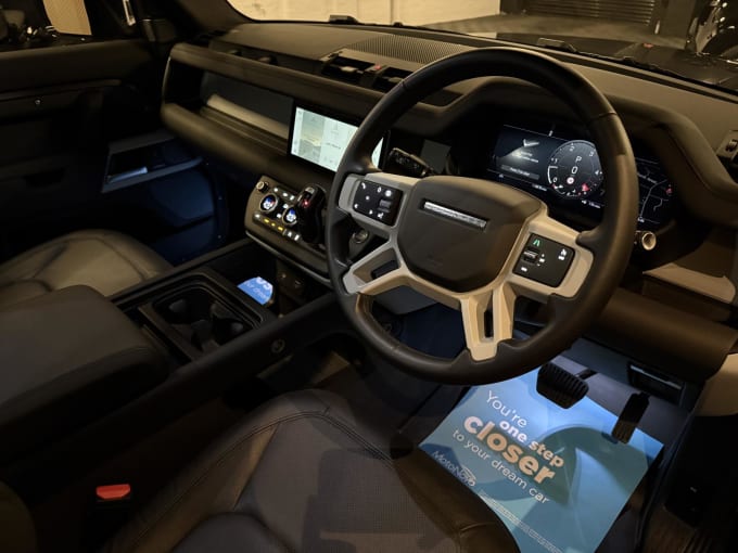 2024 Land Rover Defender 110
