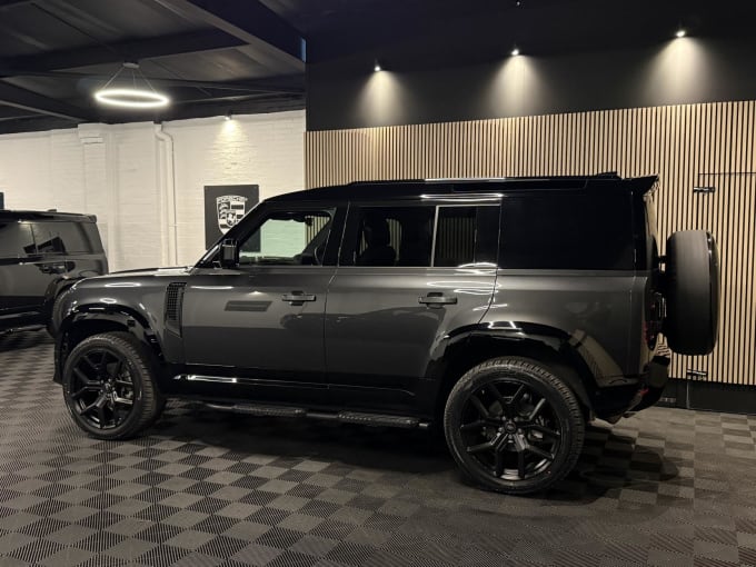 2024 Land Rover Defender 110