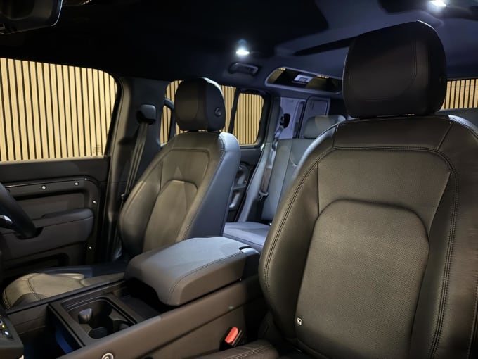 2024 Land Rover Defender 110