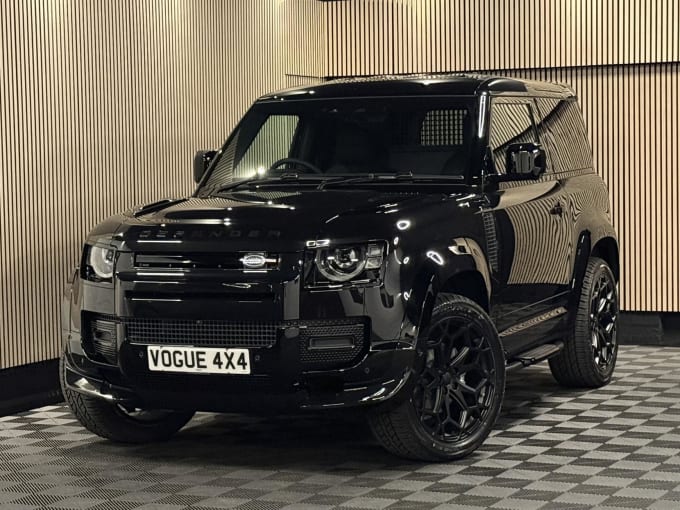 2025 Land Rover Defender 90