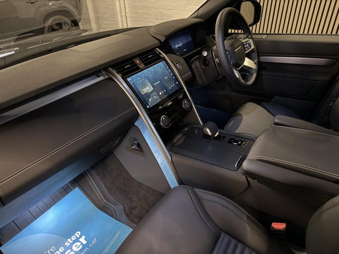 2025 Land Rover Discovery