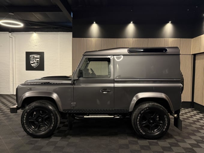 2014 Land Rover Defender 90