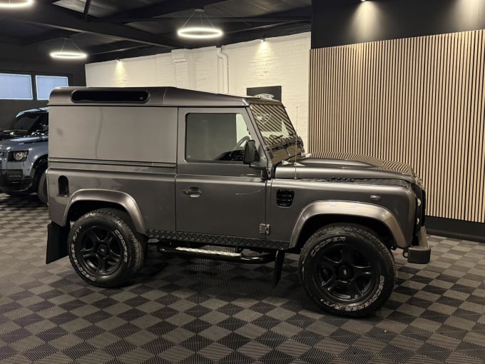 2014 Land Rover Defender 90