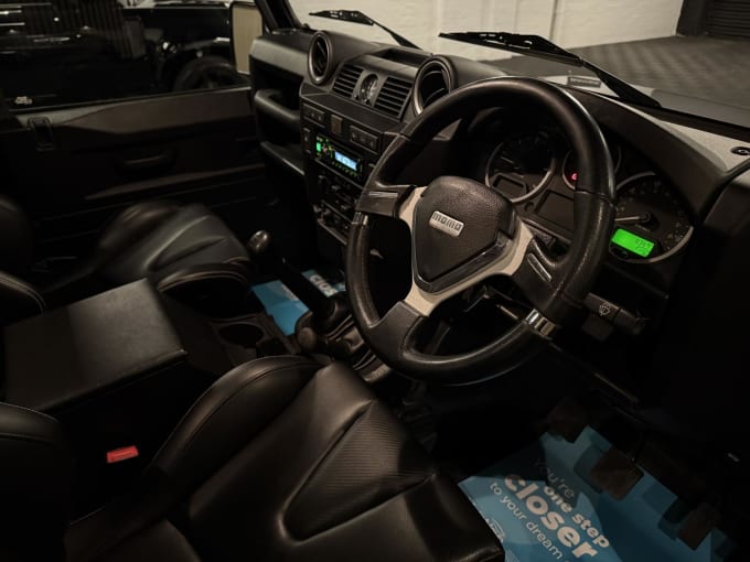 2014 Land Rover Defender 90
