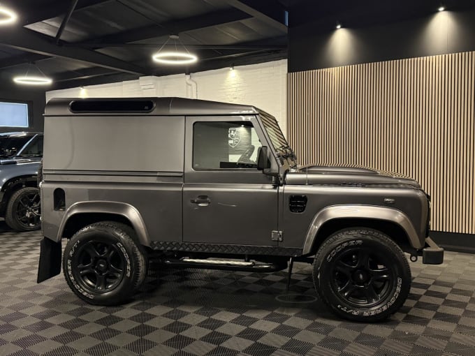 2014 Land Rover Defender 90