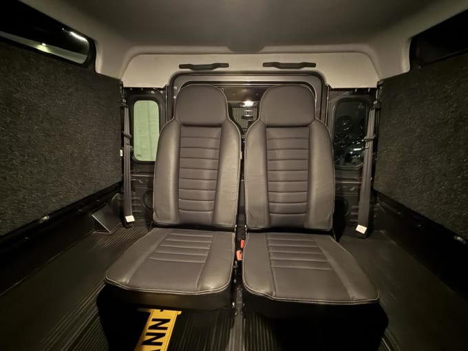 2014 Land Rover Defender 90