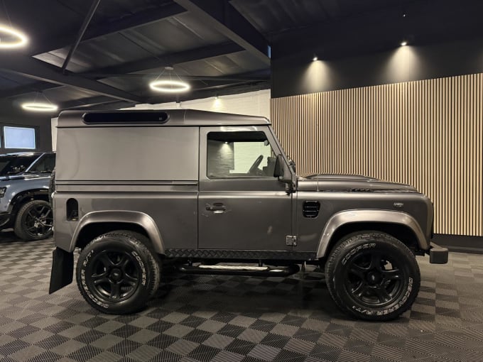 2014 Land Rover Defender 90