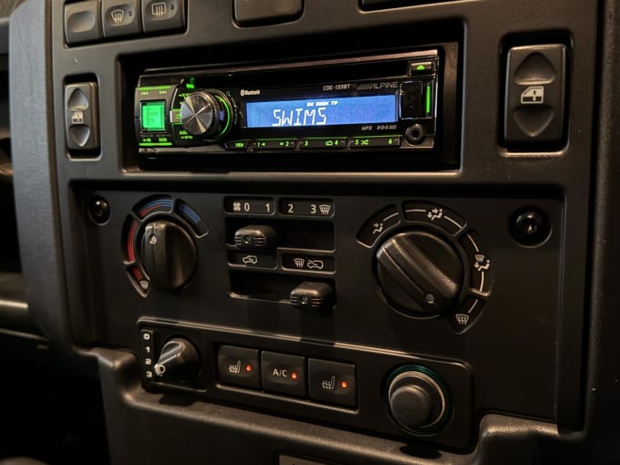 2014 Land Rover Defender 90
