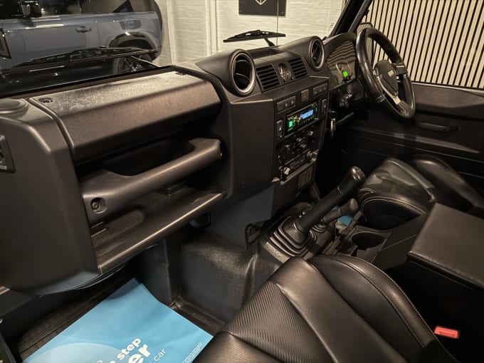 2014 Land Rover Defender 90