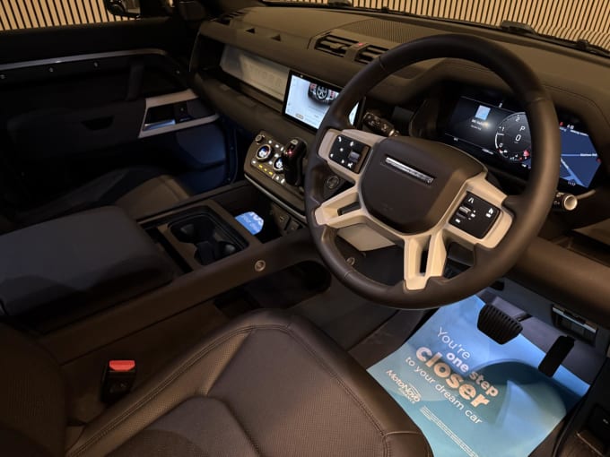 2022 Land Rover Defender 110
