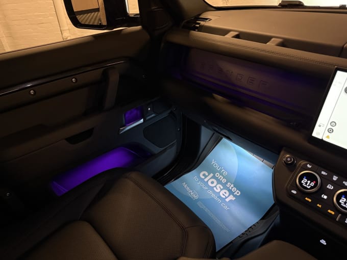 2025 Land Rover Defender 90