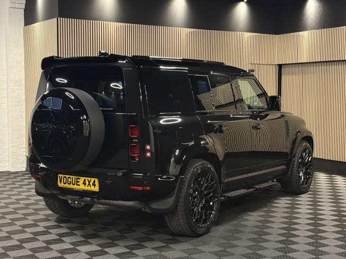 2025 Land Rover Defender 110