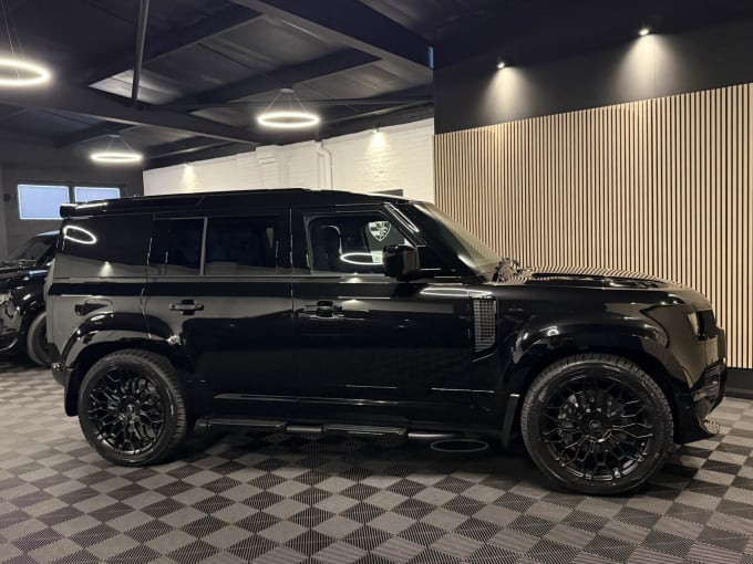 2025 Land Rover Defender 110