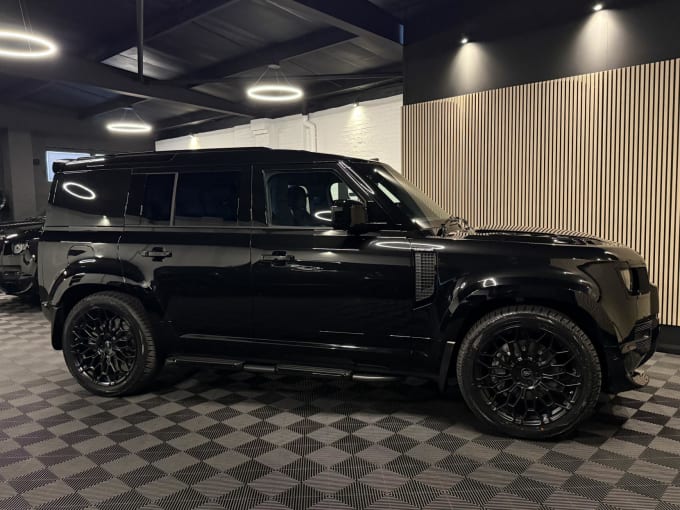 2025 Land Rover Defender 110