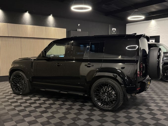 2025 Land Rover Defender 110