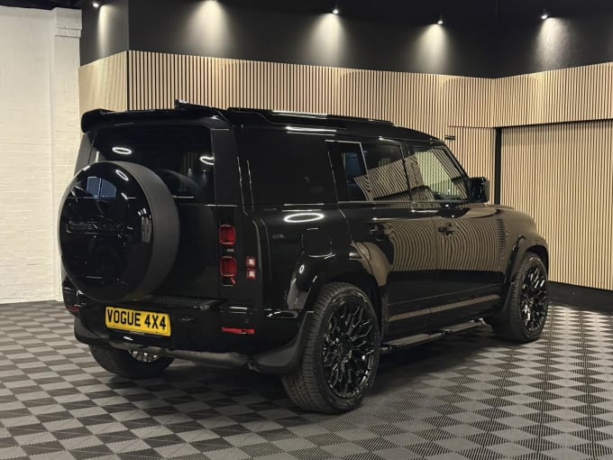 2025 Land Rover Defender 110