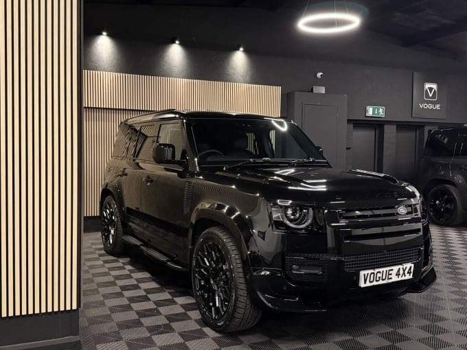 2025 Land Rover Defender 110