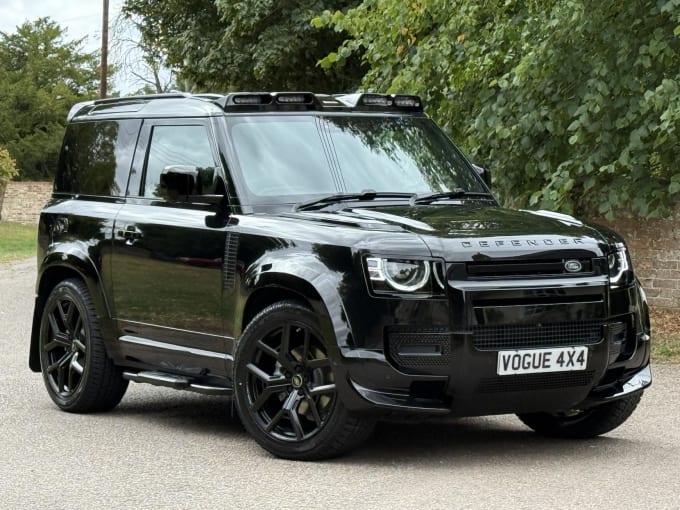 2025 Land Rover Defender 90