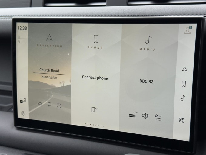 2025 Land Rover Defender 90