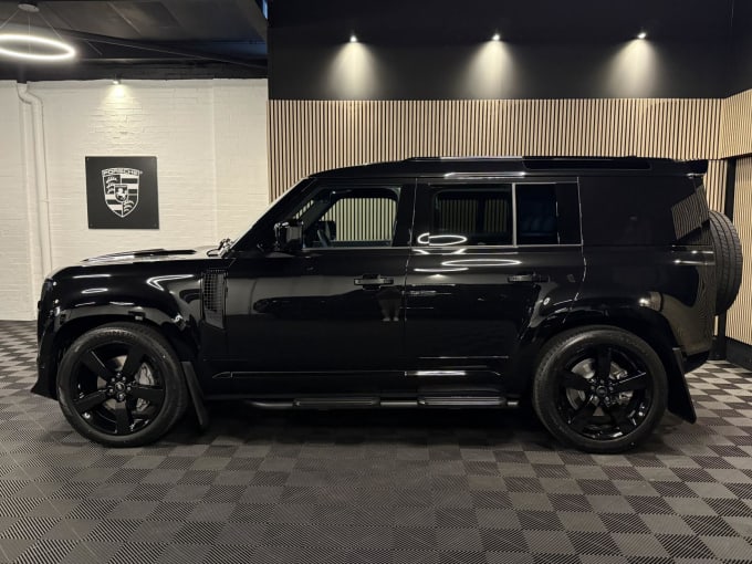 2025 Land Rover Defender 110