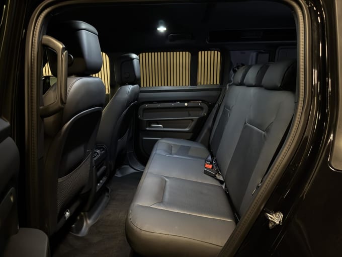 2025 Land Rover Defender 110