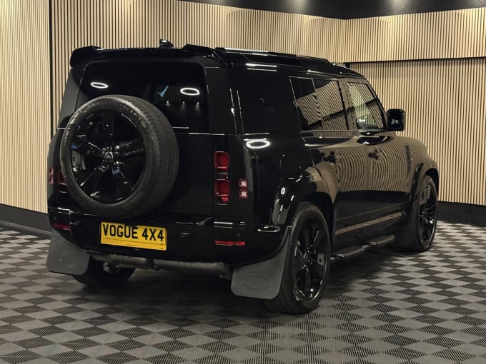 2025 Land Rover Defender 110