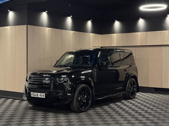 2025 Land Rover Defender 110
