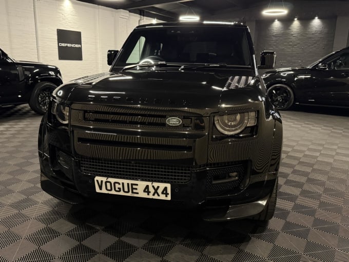 2025 Land Rover Defender 110