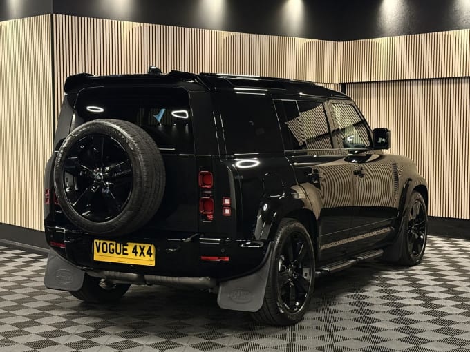 2025 Land Rover Defender 110