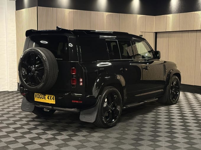 2025 Land Rover Defender 110
