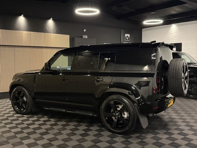 2025 Land Rover Defender 110