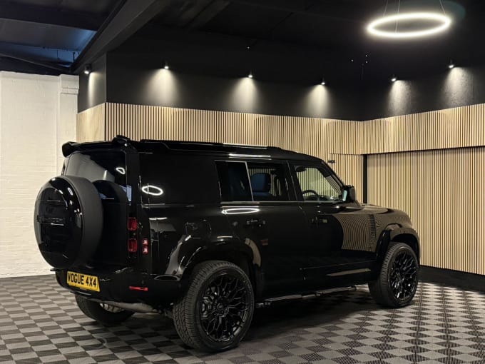 2025 Land Rover Defender 110