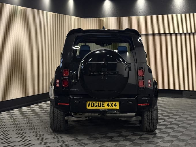 2025 Land Rover Defender 110