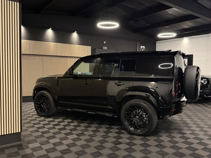 2025 Land Rover Defender 110