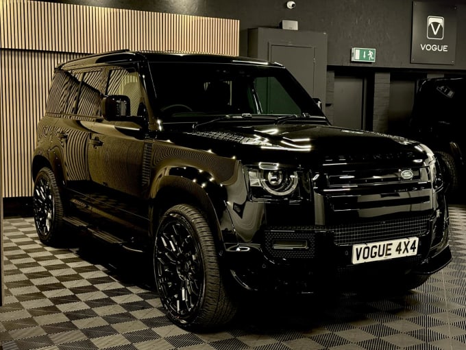 2025 Land Rover Defender 110