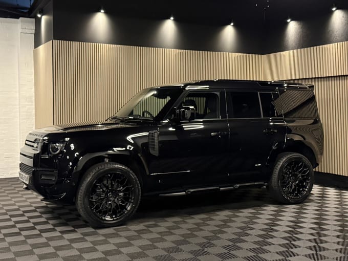 2025 Land Rover Defender 110