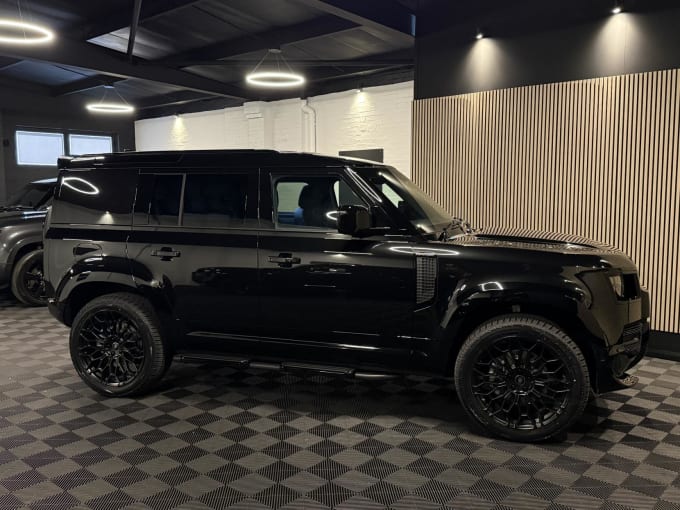 2025 Land Rover Defender 110