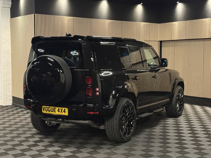 2025 Land Rover Defender 110