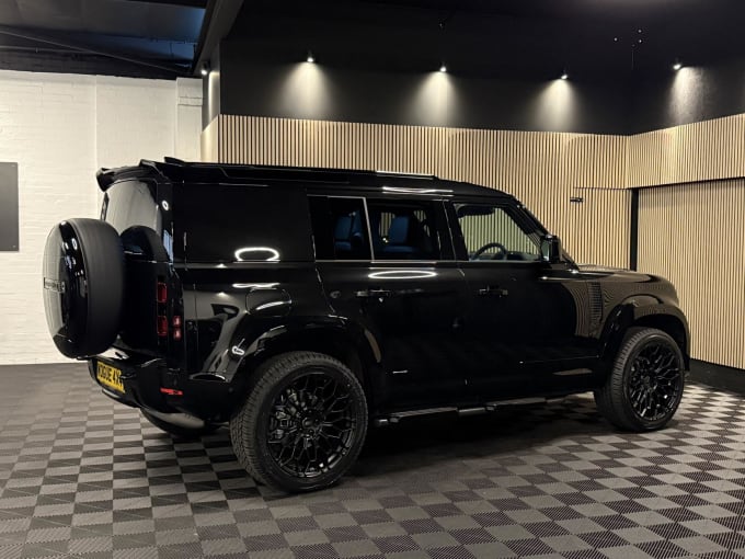 2025 Land Rover Defender 110