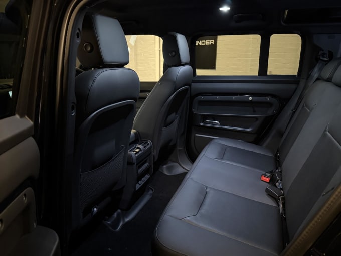 2025 Land Rover Defender 110
