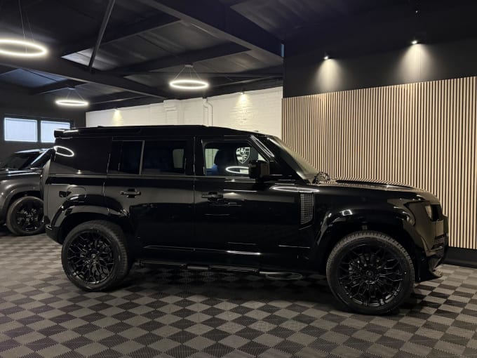 2025 Land Rover Defender 110