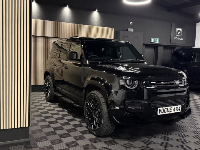 2025 Land Rover Defender 110