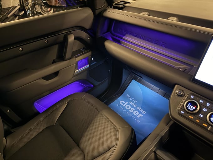 2025 Land Rover Defender 110